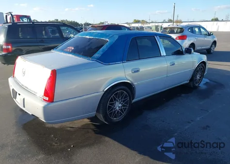 2006 Cadillac Dts Standard z USA, uszkodzony, nr VIN 1G6KD57Y46U122662